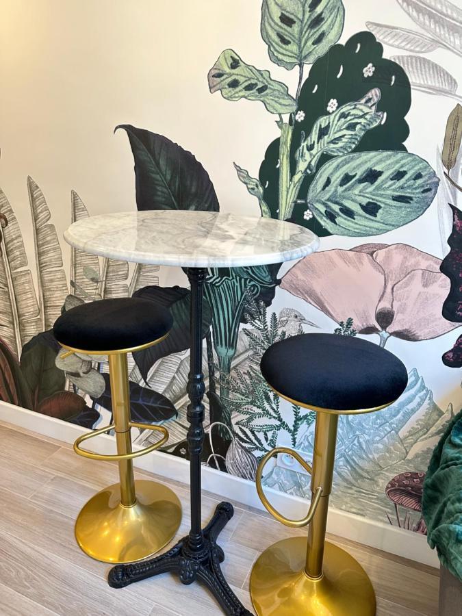 The Garden - Cosy Studio With Ac In The Very Center Of パリ エクステリア 写真