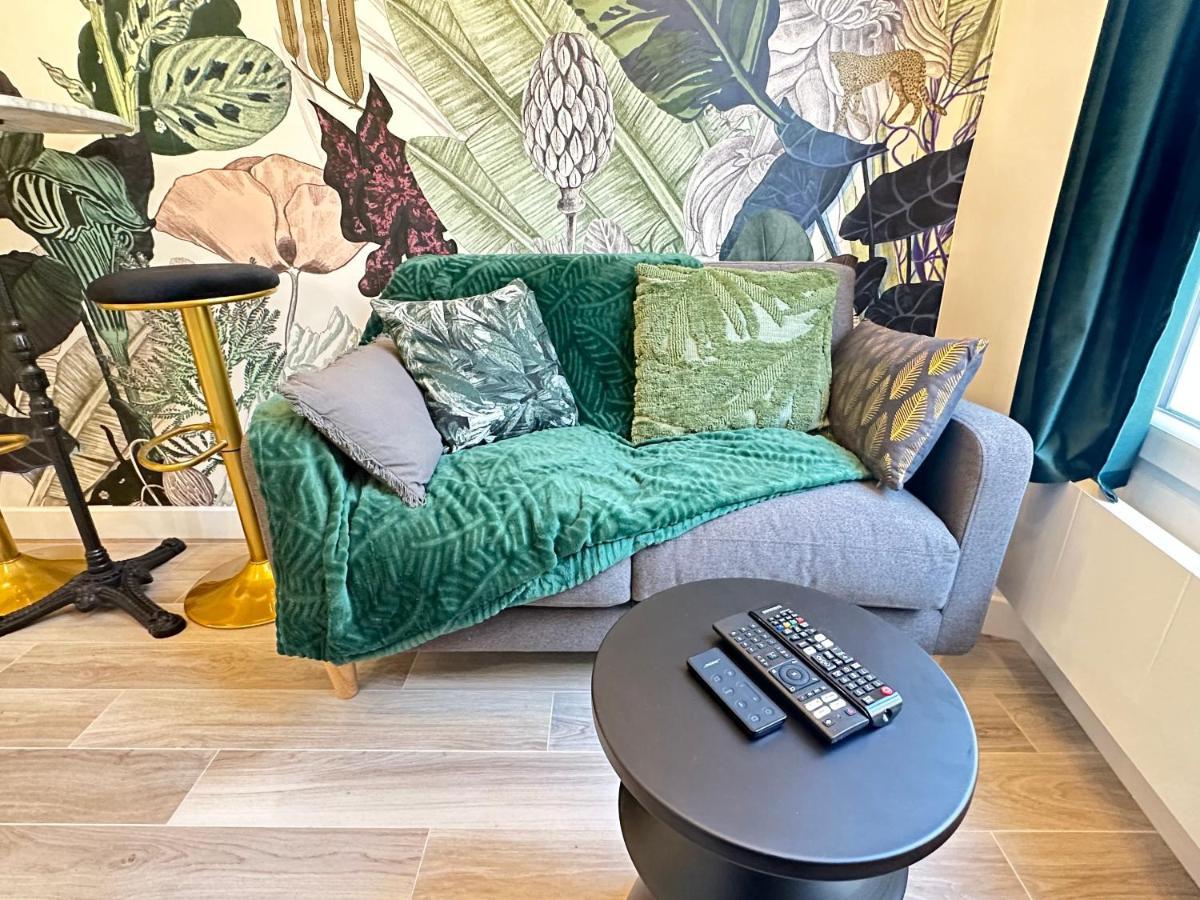 The Garden - Cosy Studio With Ac In The Very Center Of パリ エクステリア 写真