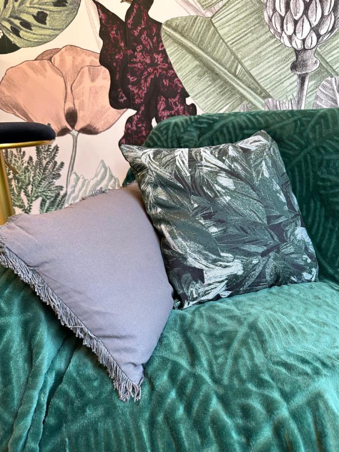 The Garden - Cosy Studio With Ac In The Very Center Of パリ エクステリア 写真