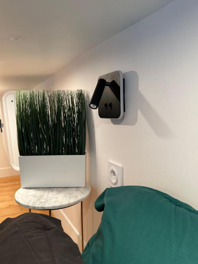 The Garden - Cosy Studio With Ac In The Very Center Of パリ エクステリア 写真