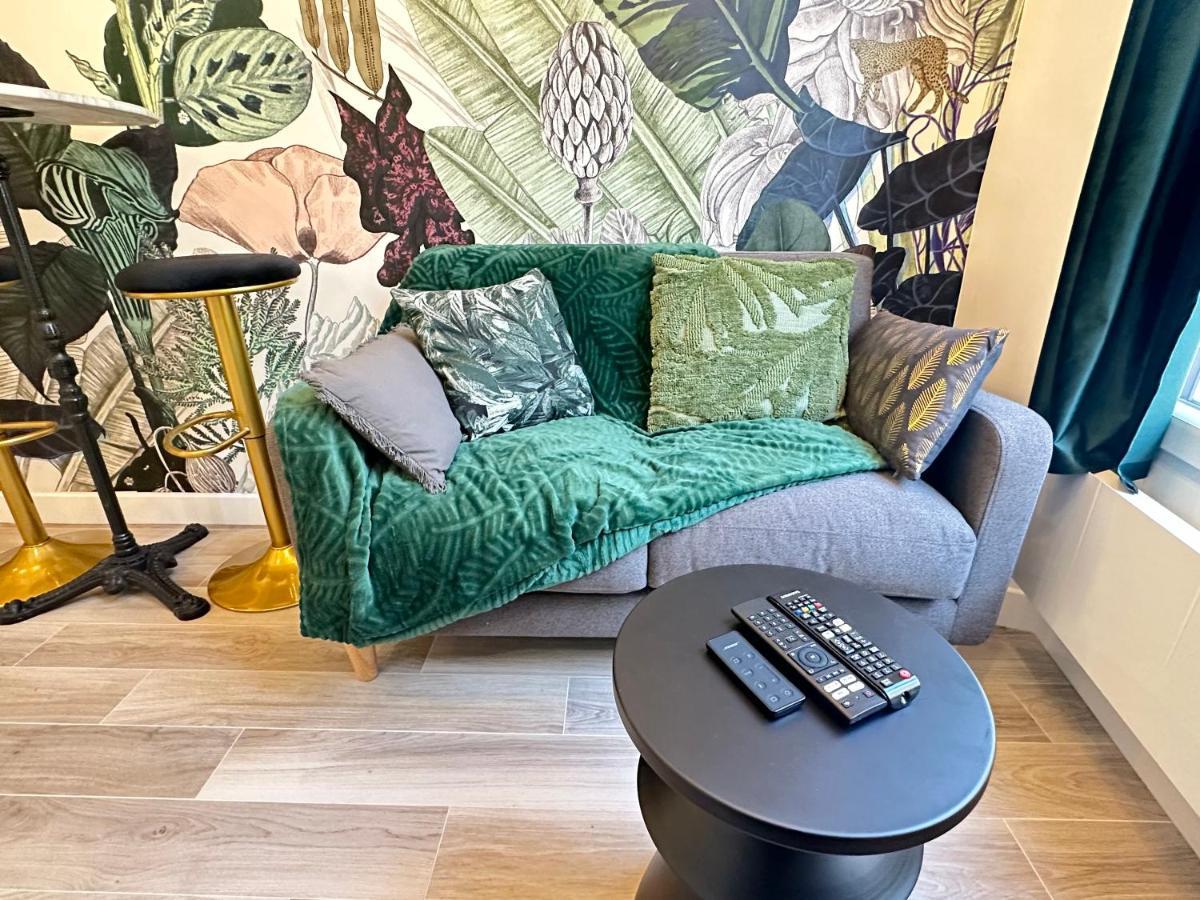 The Garden - Cosy Studio With Ac In The Very Center Of パリ エクステリア 写真
